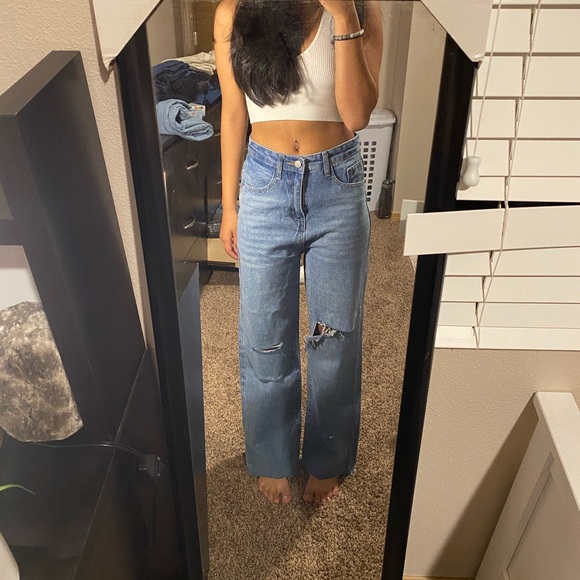 Medium washed jeans, size small, - Picture 2 of 2